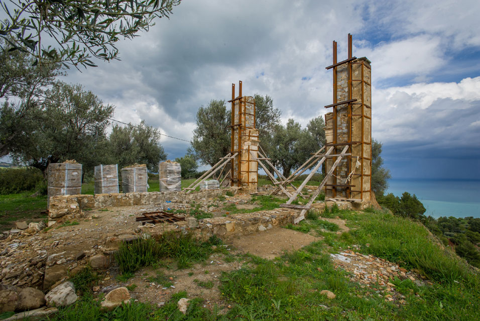 The pieces of southern Italy's Madonna del Carmine church back home in Montegiordano, six months after police blocked Francesco Vezzoli from exported them to America for an exhibition at PS1 MoMa (March 28, 2014). Photo: Alfonso di Vincenzo, courtesy AFP PHOTO.