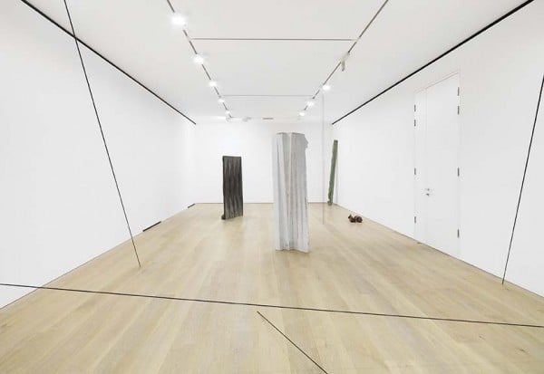 Installation view of THE UPPER ROOM at David Zwirner featuring works by Michael Dean and Fred Sandback in the exhibition, Sharing Space (April 5 – May 17, 2014). Courtesy David Zwirner, London.
