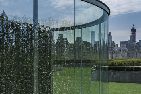 The Roof Garden Commission: Dan Graham with Günther Vogt. Photo: courtesy the Metropolitan Museum of Art, New York.