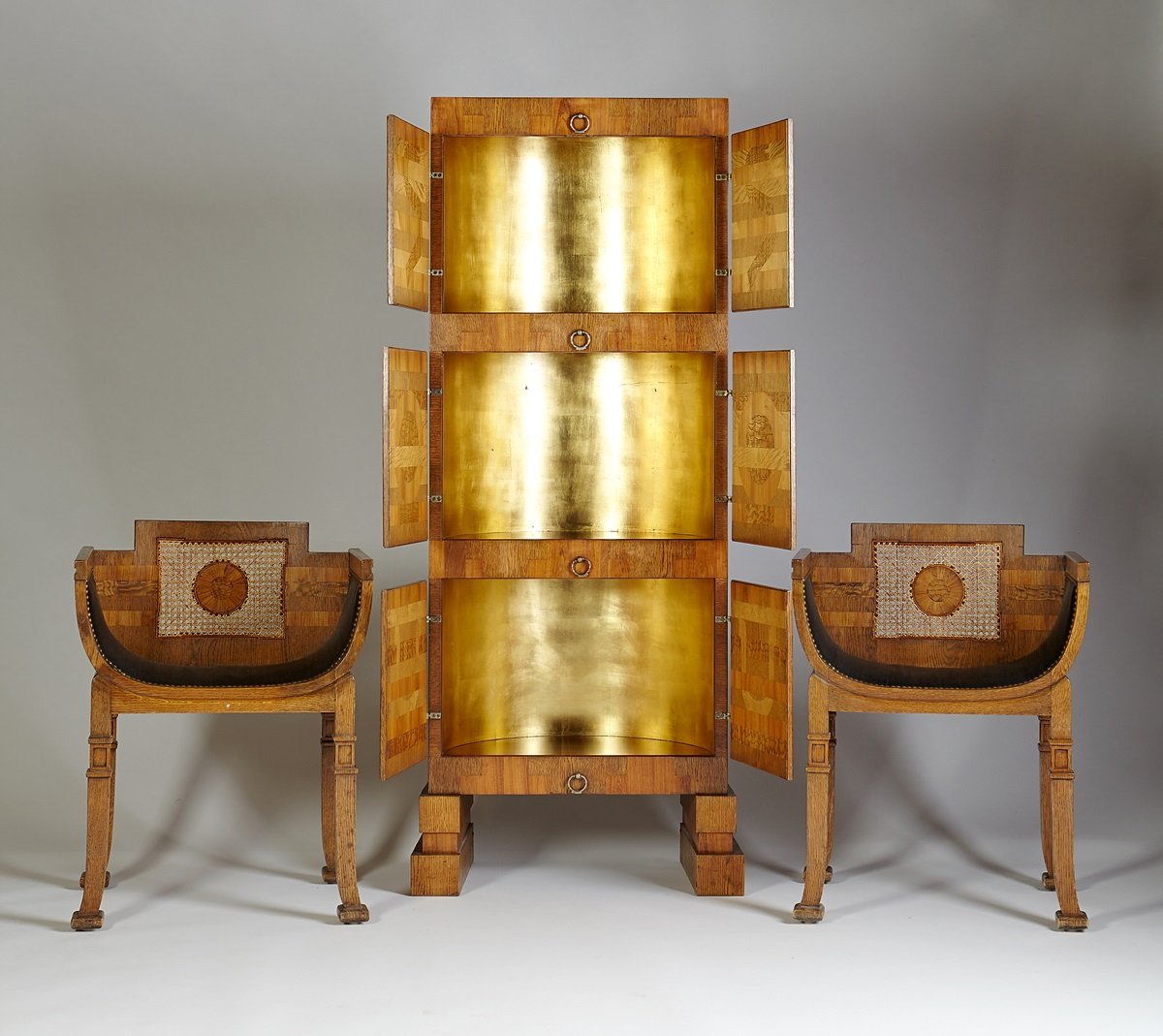 Carl Horvik, cabinet and armchairs (Modernity)