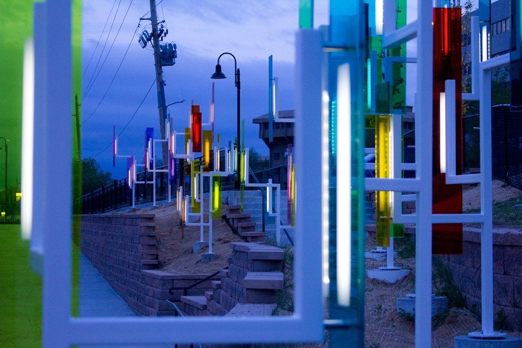 Ivan Toth Depeña, Color Field (2014), Federal Center Station, Lakewood, Colorado. Photo: courtesy the artist.