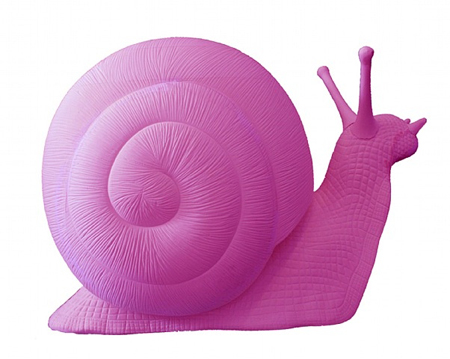 Cracking Art Group, Pink Snail, recycled/recyclable plastic, Galleria Ca’D’Oro, Rome, Italy
