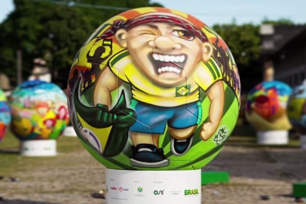 street-art-soccer-balls-brasil
