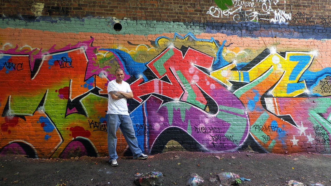 Nyc Graffiti Artist Dies Electrocuted By Subway S Third Rail