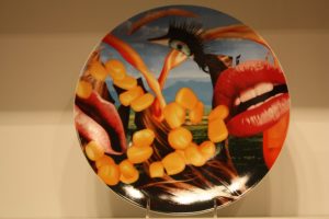 Jeff Koons, "Lips Plate" (2013), Sponder Gallery