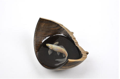 Riusuke Fukahori, Warewan ni Byaku (2013) Wood bowl, resin, acrylic  Photo: courtesy of the artist and Joshua Liner Gallery.