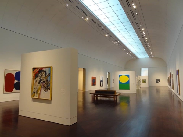 The Blanton Museum of Art at the University of Texas, Austin. Photo by Benjamin Sutton.