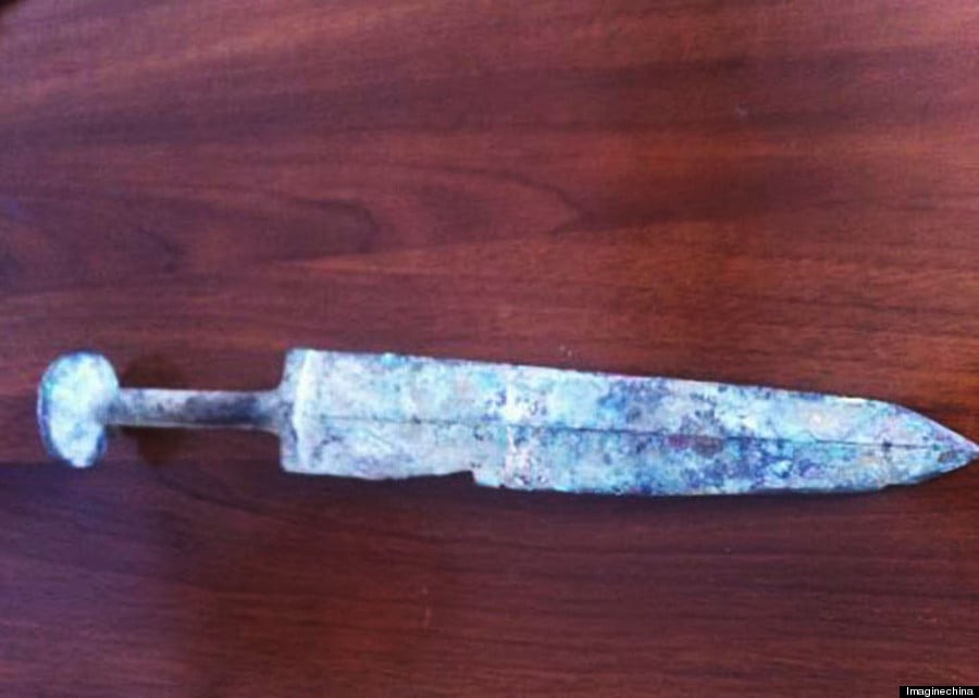 This 3,000 year-old sword was discovered by an 11-year-old boy in the Laozhoulin River in China’s Jiangsu province.
