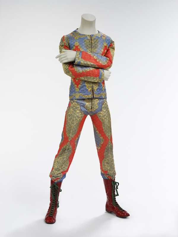 The Ziggy Stardust Companion - The Costume Gallery (2/3)