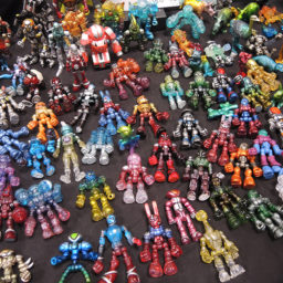 Artist-designed toys from Ni Merz's 481Universe at New York Comic Con. Photo: Sarah Cascone.