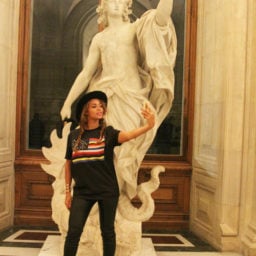 Beyoncé at the Louvre.