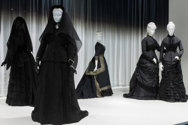 An installation view from the Costume Institute's "Death Becomes Her" Photo: Metropolitan Museum of Art