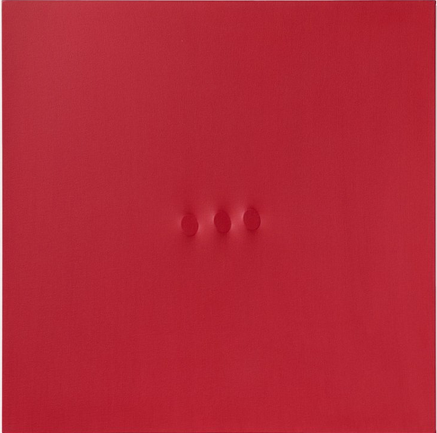 Turi Simeti, Tre Ovali Rossi, (2014) acrylic on shaped canvas, 39 1/3 x 39 1/3 inches, 100 x 100 cm Photo: courtesy the artist and De Buck Gallery