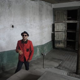 JR in the morgue at the abandoned Ellis Island hospital. Photo: Sarah Cascone.