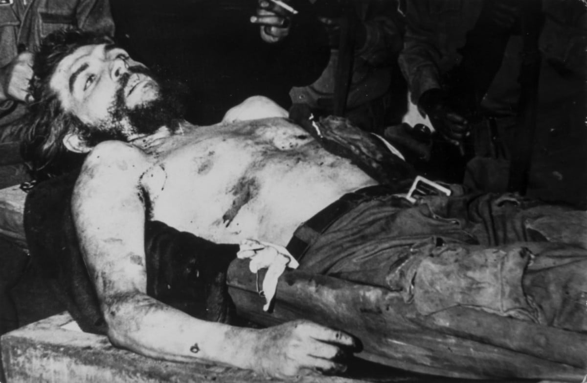 One of the newly-discovered images of Guevara's body. Photo: Javier Soriano/AFP/Getty Images