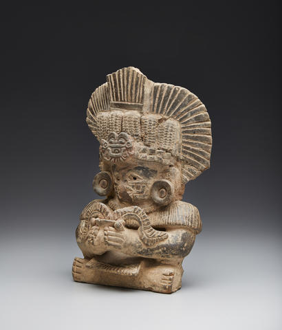 Zapotec Seated Figural Urn, Monte Alban (circa 550–950 AD), being auctioned by the St. Louis Society at Bonhams. Photo: Bonhams.