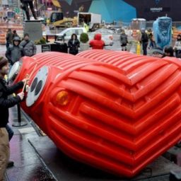 Stereotank, HeartBeat (2015, Times Square, New York. Photo: Clint Spaulding, courtesy Times Square Arts.