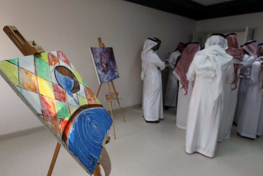 Art therapy at the Mohammed Bin Nayef Center for Advice, Counseling and Care. Photo courtesy of the Mohammed Bin Nayef Center for Advice, Counseling and Care.