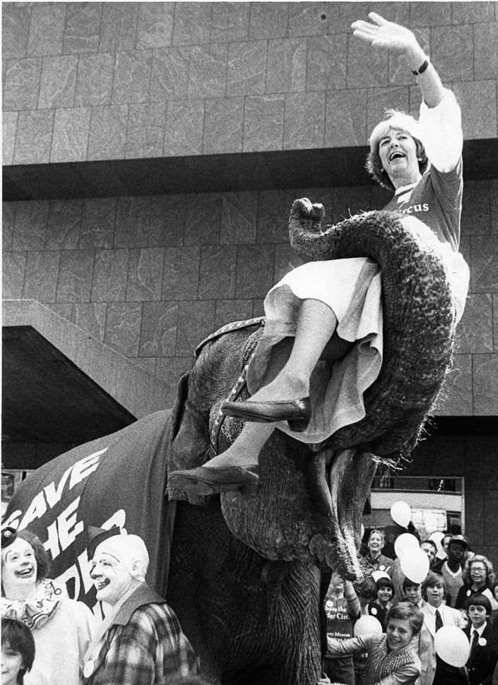 Flora Miller Biddle, granddaughter of Gertrude Vanderbilt Whitney, took a ride on an elephant during a 1982 fundraising campaign to buy Alexander Calder's <i>Circus</i>.