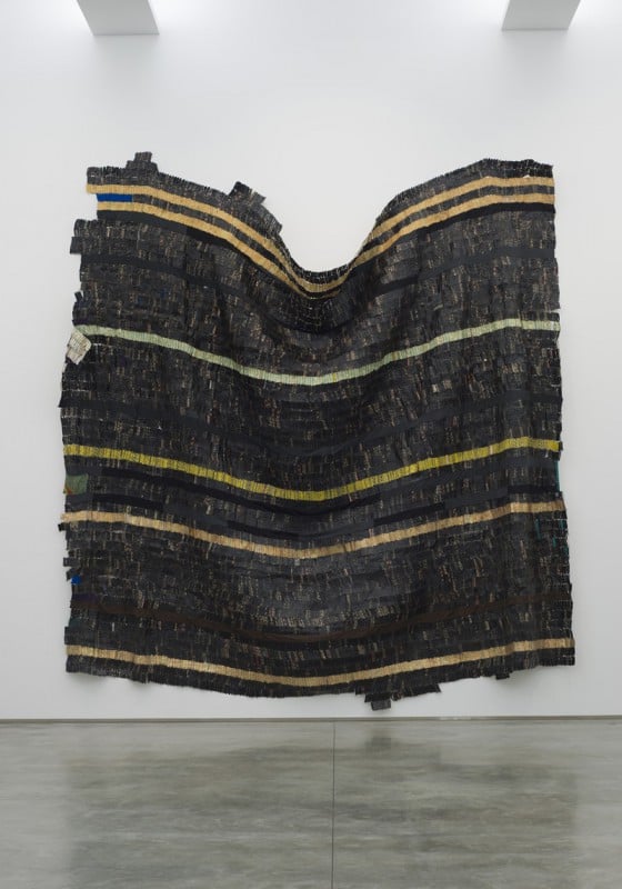 El Anatsui, Adinkra Sasa, 2003, aluminum and copper wire. Courtesy Jack Shainman Gallery, New York.
