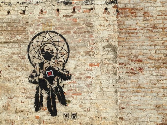 I Have a Dreamcatcher (2015), a new street art piece in Montgomery, Alabama, that some suspect is by British street artist Banksy. Photo: Rebecca Burylo, courtesy the Montgomery Advertiser.