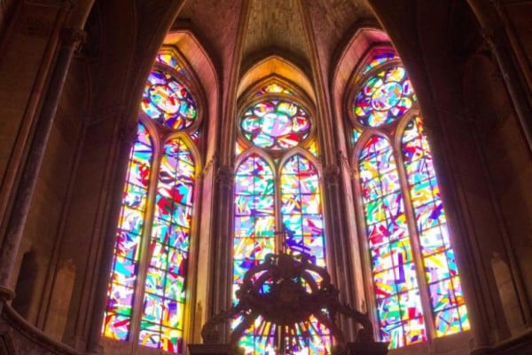 imi-knoebel-stained-glass-window-reims-cathedral