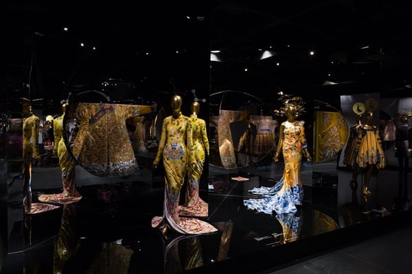 Installation view of "China Through the Looking Glass." <br>Photo: courtesy of the Metropolitan Museum of Art.