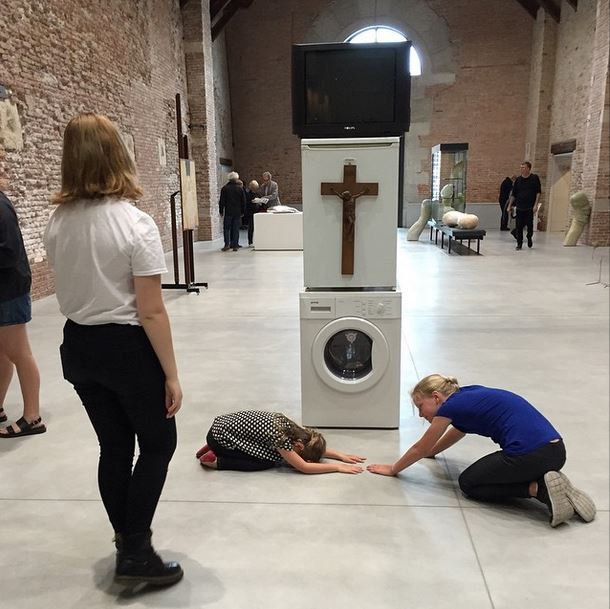 "Worshipping the modern totem #dahnvo #ausatvenice #BiennaleArte2015" - @ritaarrigo