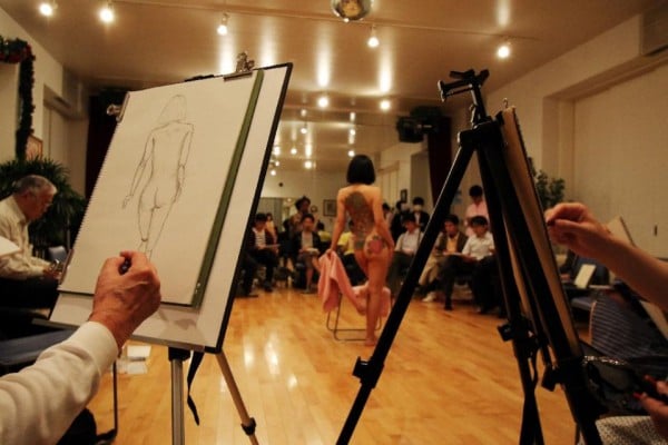 Virgin Academia naked figure drawing classes. Photo: Yoshikazu Tsuno, courtest AFP.