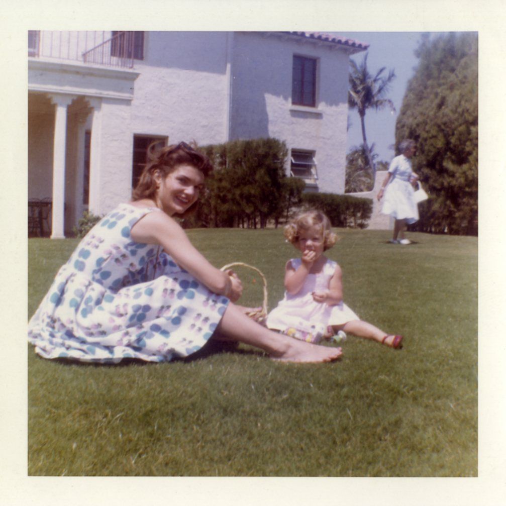 Jacqueline Kennedy with her daughter Caroline.  Photo: Nate D. Sanders Auctions.