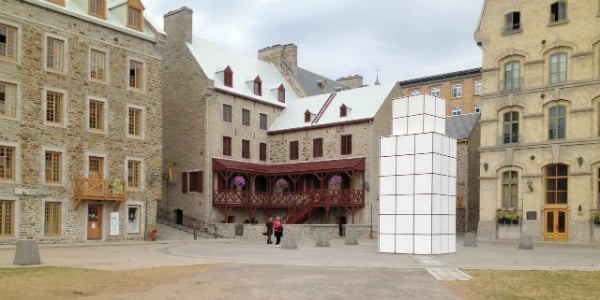 Jean- Pierre Raynaud's <i>Dialogue with History</i> (1987) before it's demise <br>Photo: via mblonde53.wordpress.com