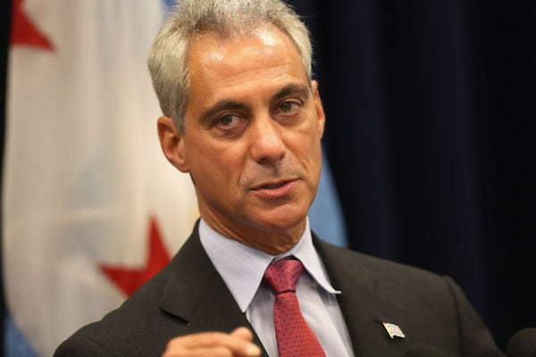Kapoor criticized Chicago Mayor Rahm Emanuel for failing to support his copyright lawsuit. Photo: vivelohoy.com 