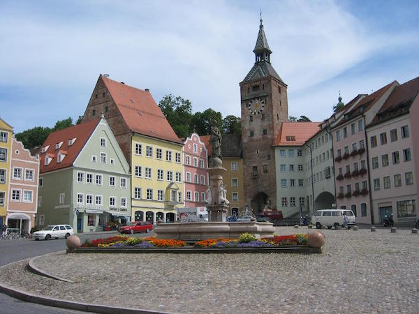 The idyllic Bavarian town is unexpectedly at the forefront of art innovation. Photo: holidaycheck.com