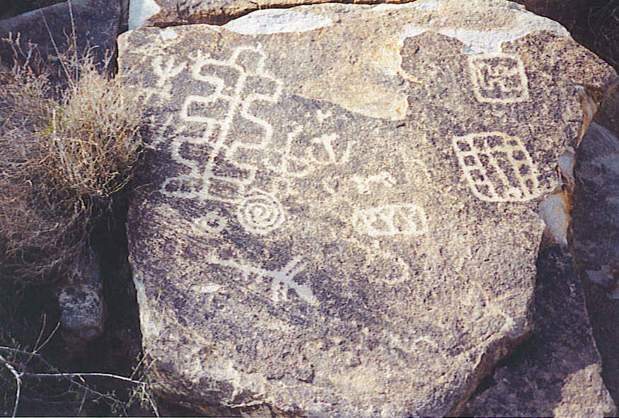 Petroglyph rocks. Photo: Gypsy Road Trip. 