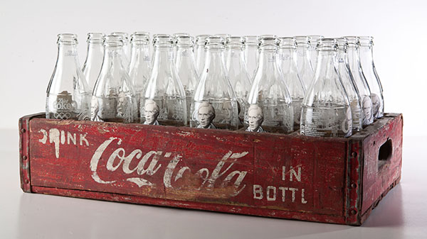 Pakpoom Silaphan, Warhol Coke is Coke Bottle in Crate (2013). Photo: Coca-Cola Finland.
