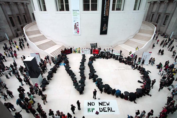 Anti-oil protesters at the British Museum in London, on Sunday September 13, 2015.Photo: Niklas Halle’n/AFP via Art Daily