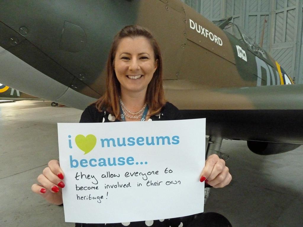 Museum-goers show their support in the #ILoveMuseums campaign <br>Photo: http://ilovemuseums.com