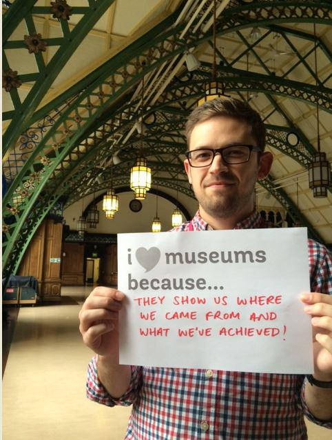 Museum-goers show their support in the #ILoveMuseums campaign Photo: http://ilovemuseums.com