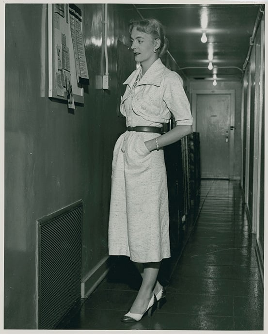 William Dellenback photographer, Christine Jorgensen visiting the Institute for Sex Research, Indiana University, Bloomington, IN (1953). Image: Courtesy of Kinsey Institute, Indiana University.