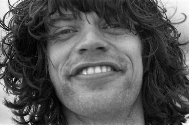 Carinthia West, Mick Jagger – Diamond Smile, Malibu, CA (1976). Courtesy Hilton|Asmus Contemporary.