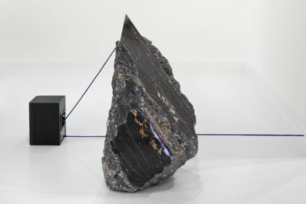 Haroon Mirza, 3rd stone (2015).<br>Photo: via Lisson Gallery