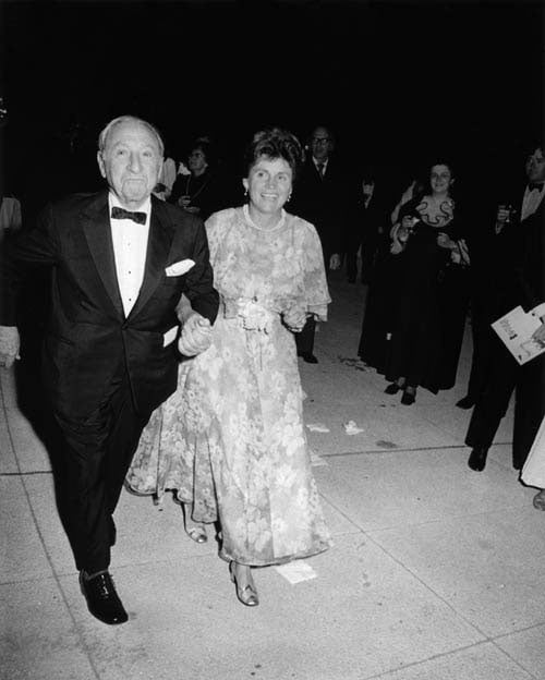 Joseph and Olga Hirschhorn at the opening of the Hirschhorn museum in 1974. Photo: Courtesy the Hirschhorn Museum and Sculpture Garden.