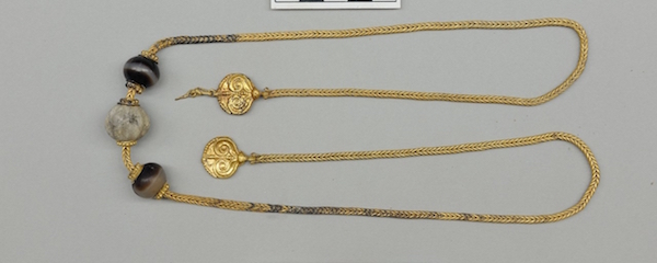 A golden necklace found around the warrior's neck. Photo: University of Cincinnati