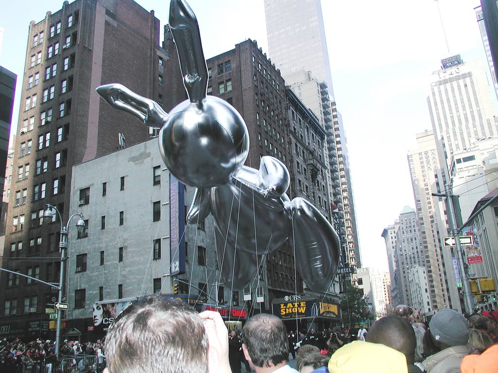 Jeff Koons at the 2007 Macy's Thanksgiving Day Parade. 