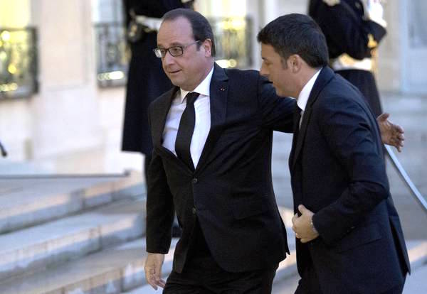 French President François Hollande met Italy’s Prime Minister Matteo Renzi on November 26, 2015.Photo: via: Ansamed.