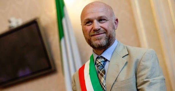 Filippo Nogarin, mayor of Livorno, Amedeo Modigliani’s hometown in Italy.Photo: via Go News.