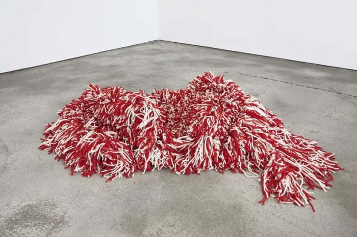 Rosemarie Trockel, Untitled (Amaca, red-white) (2000). Image: Courtesy of Sprueth Magers.