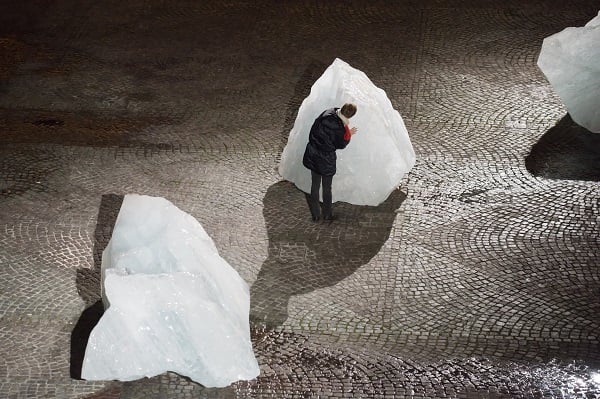 Ice Watch by Olafur Eliasson and Minik Rosing, Place du Panthéon, Paris, 2015.Photo: Martin Argyroglo © 2015 Olafur Eliasson.