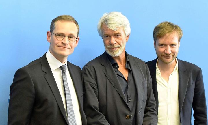 Berlin Mayor Michael Müller, Chris Dercon and Berlin Culture Minister Tim Renner. Photo: Tobias Schwarz/AFP via Tagesspiegel