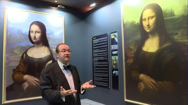 The image on the left is a digital reconstruction of what Pascal Cotte believes lies underneath Leonardo da Vinci's <em>Mona Lisa</em>. Photo courtesy of Brinkworth Films.